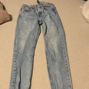 Levi’s wedgie fit lt wash